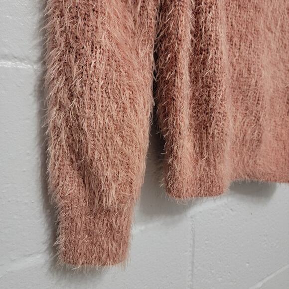 Pink Rose Eyelash Sweater - Picture 4 of 9